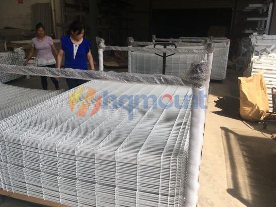 solar welded wire mesh fence