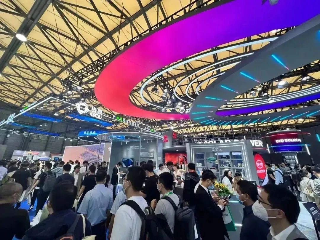 Стартує #SNEC2024: наближається найбільша в Китаї виставка сонячної енергії!